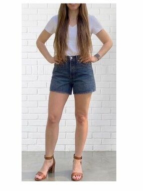 NWT Levi’s 501 Jean Shorts New Size 10 / 30 $60